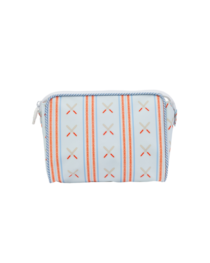 Apple of my Isla Go Bag