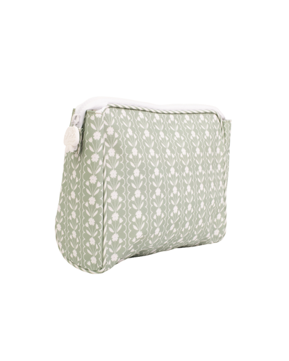 Apple of my Isla Go Bag